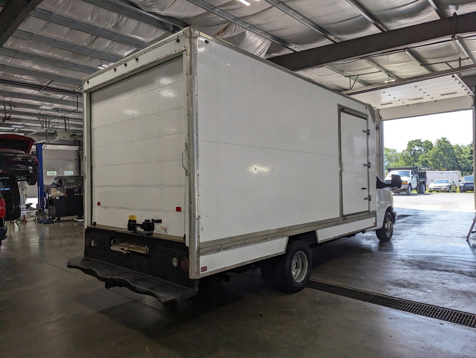 2015 Chevrolet Express Commercial Cutaway Box Truck Premium Cloth Preferred Equipment Pkg
